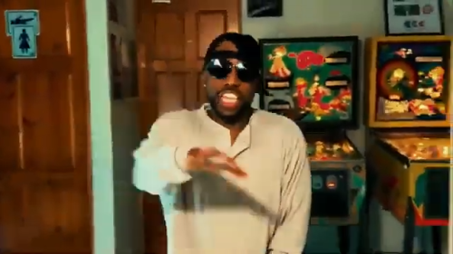 GblackDaBest-Costa-Ricas-Call-Center-Rap-Breakdancing-commerical-2.png